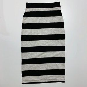 🍒5/$20🍒 H&M High-Waisted Black & White Striped Pencil Skirt (Size XS)